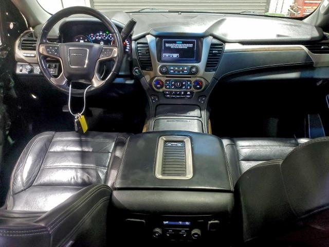 GMC Yukon Denali Image 7