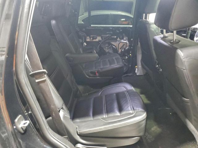 GMC Yukon Denali Image 9