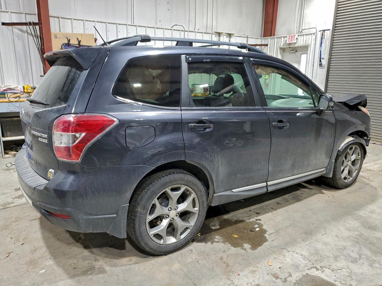 Subaru Forester 2.5i Touring Image 4