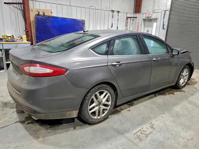 Ford Fusion Se Image 2