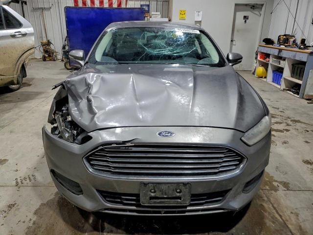 Ford Fusion Se Image 5