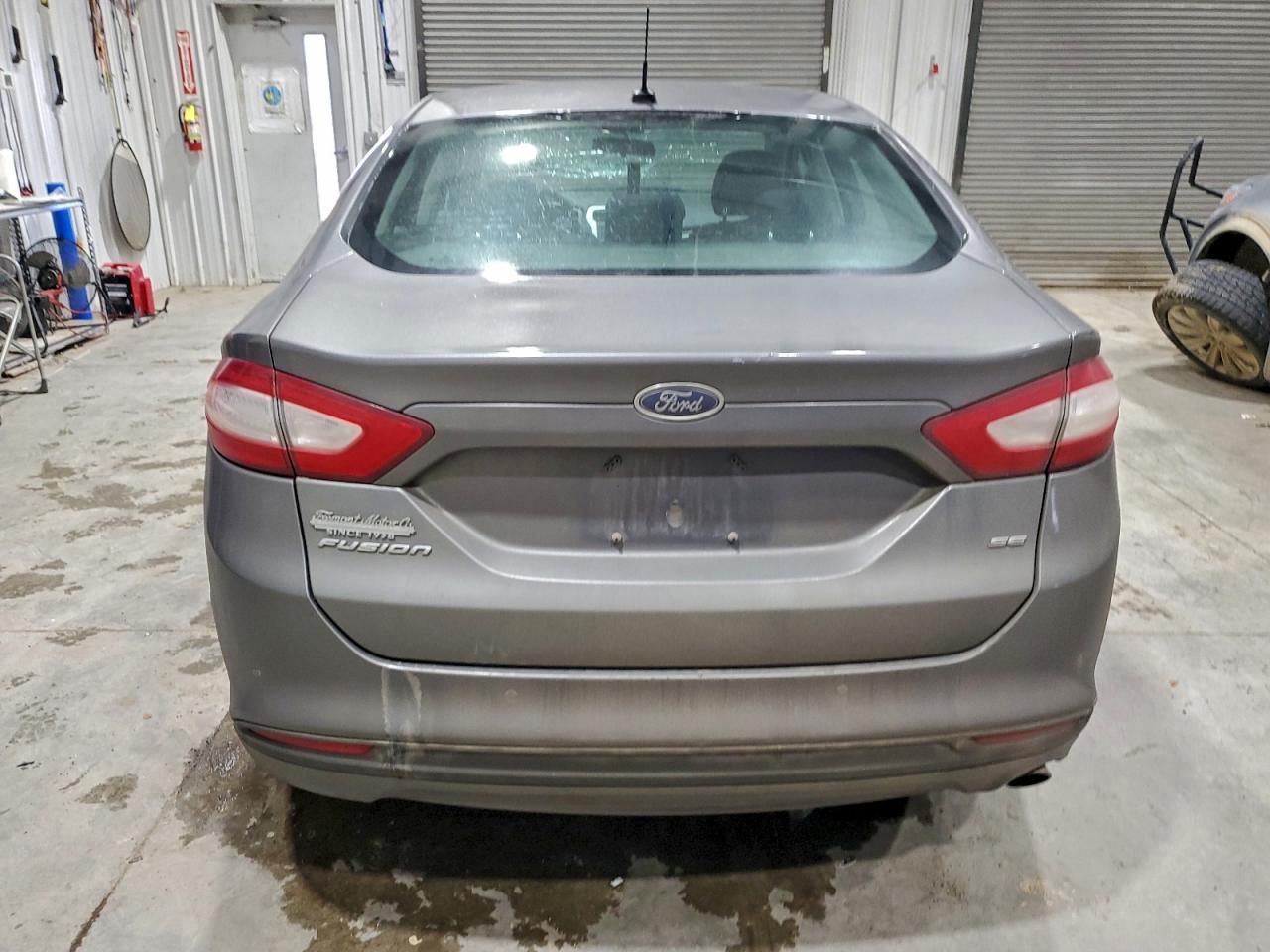 Ford Fusion Se Image 10