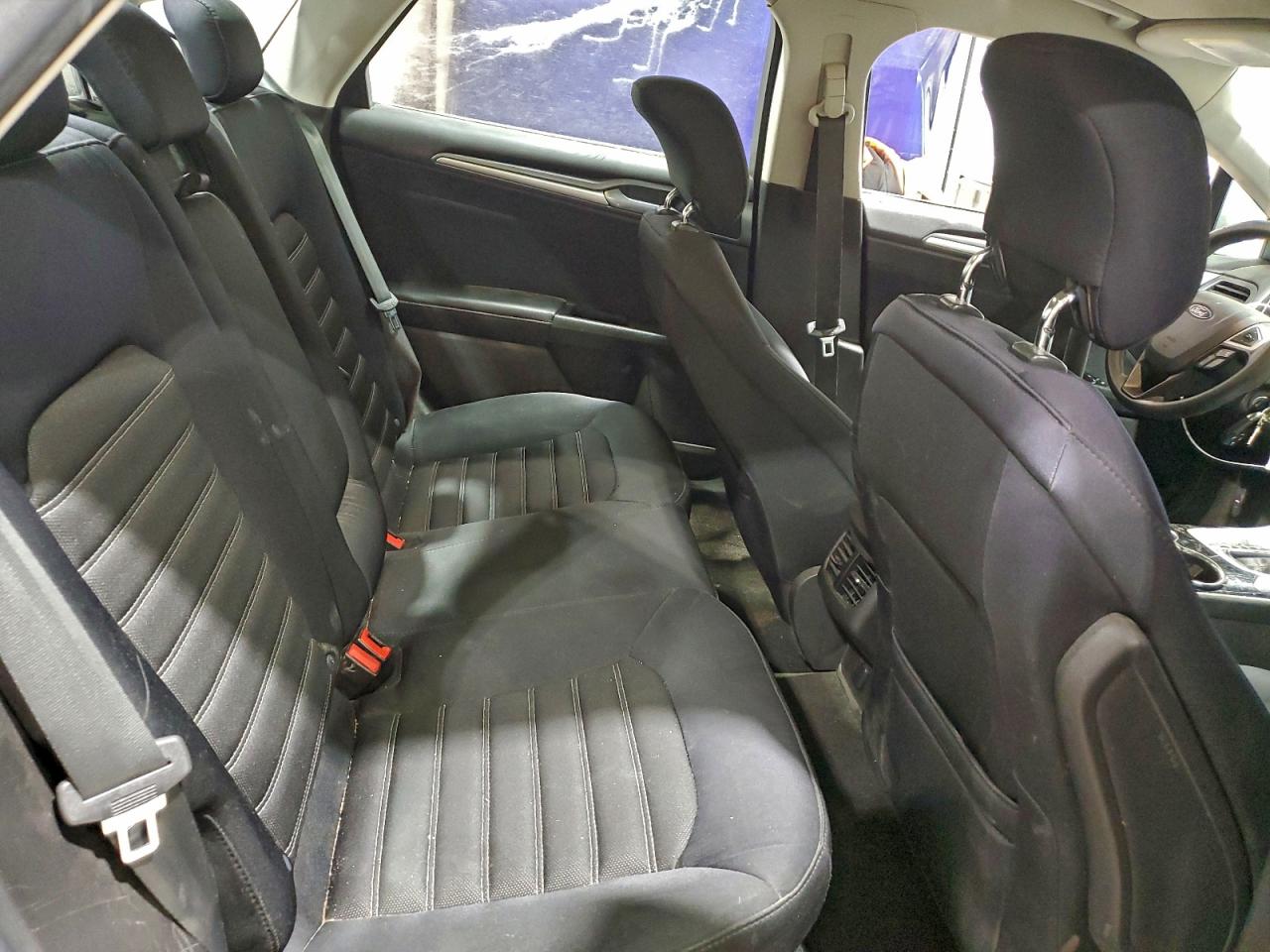 Ford Fusion Se Image 7