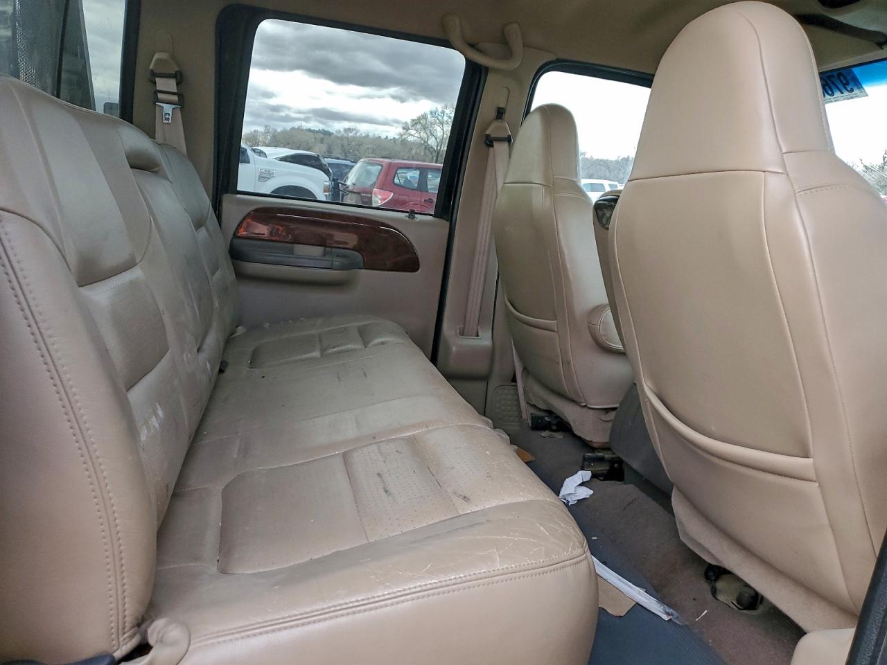 Ford F-350 Super Duty Image 11