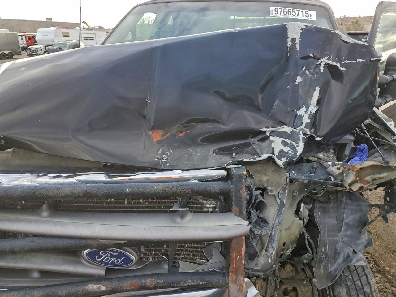 Ford F-350 Super Duty Image 2