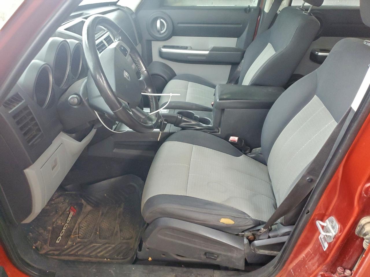 Dodge Nitro Slt Image 8