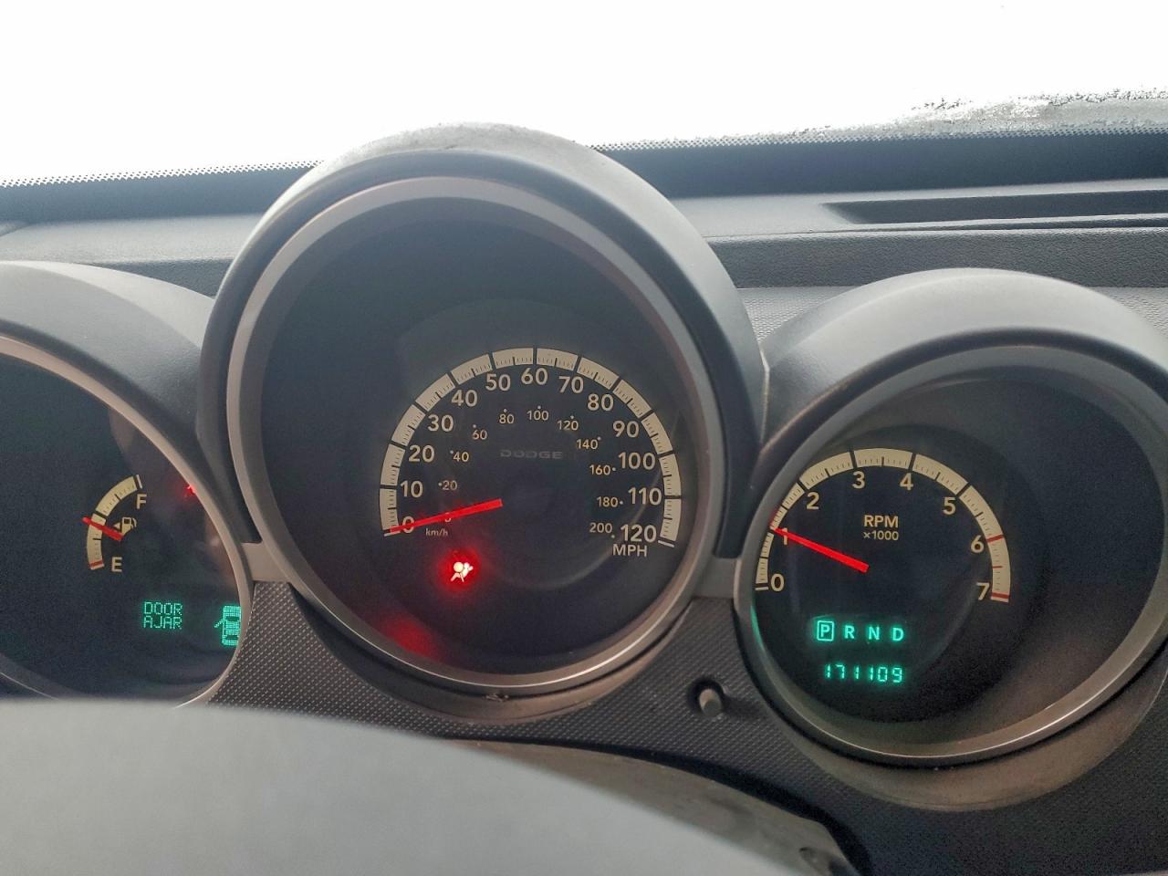 Dodge Nitro Slt Image 12