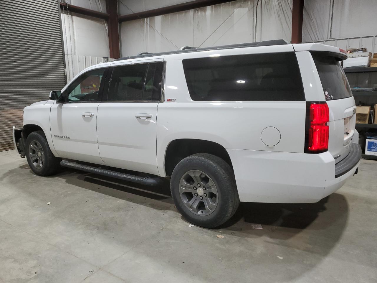 Chevrolet Suburban K1500 Lt Image 7