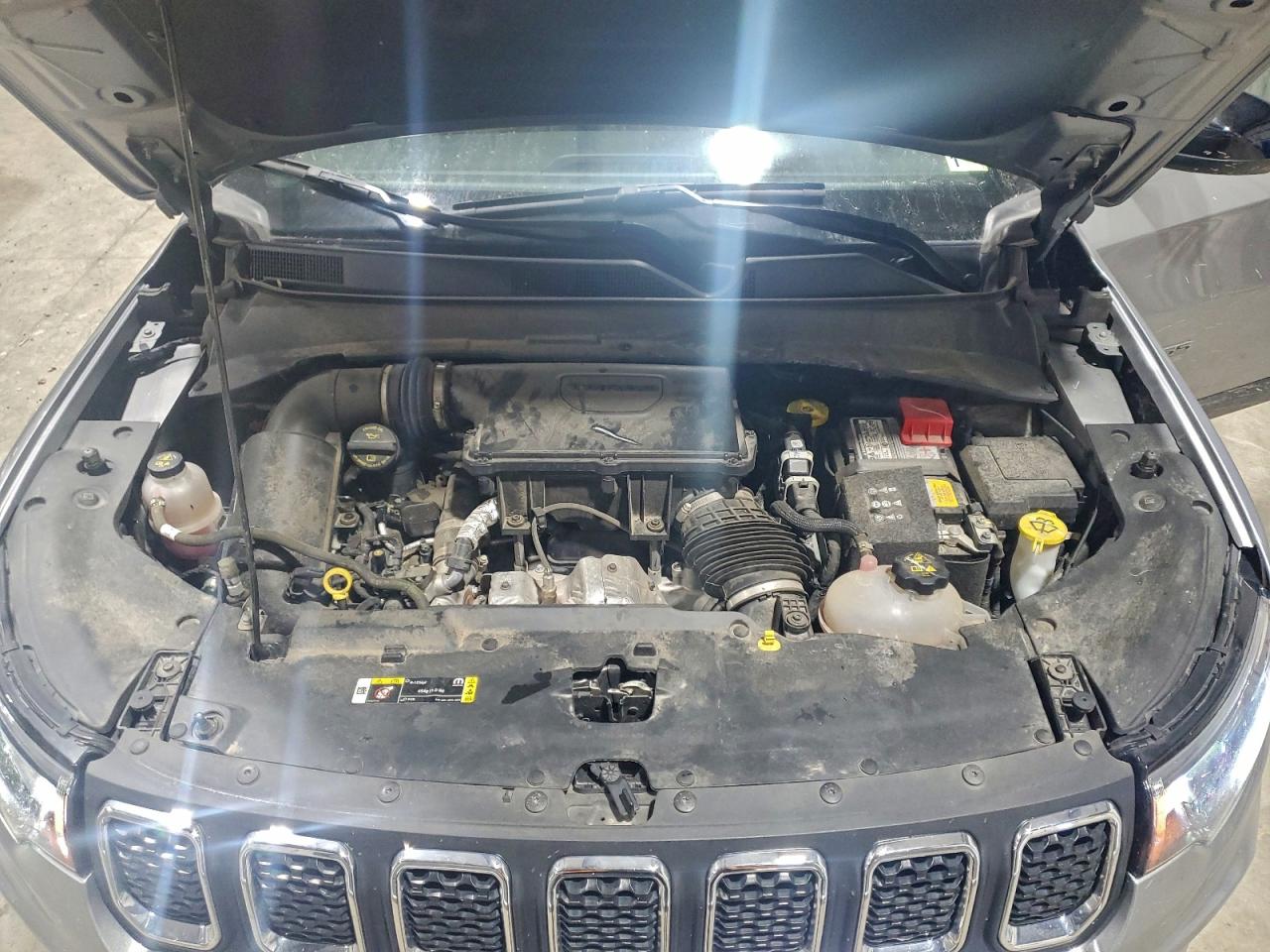 Jeep Compass Latitude Image 6