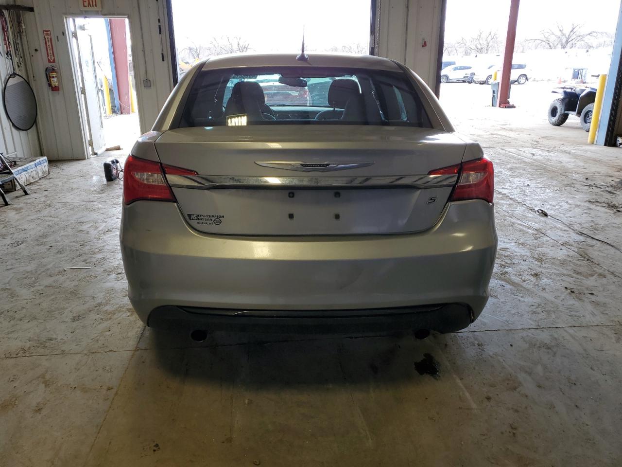 Chrysler 200 Touring Image 9