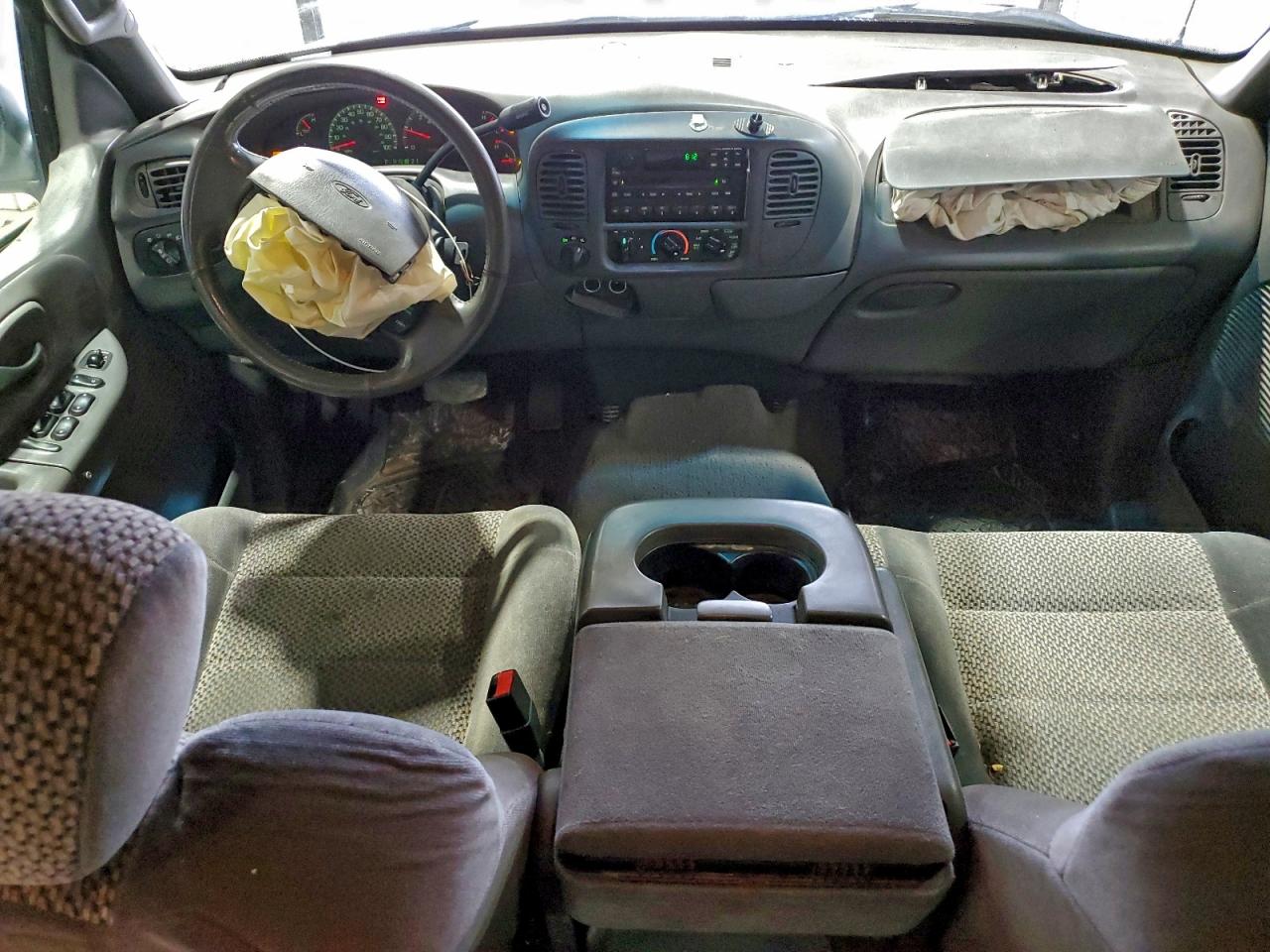 Ford F-150 Supercrew Image 12