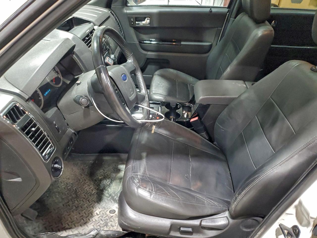 Ford Escape Limited Image 5