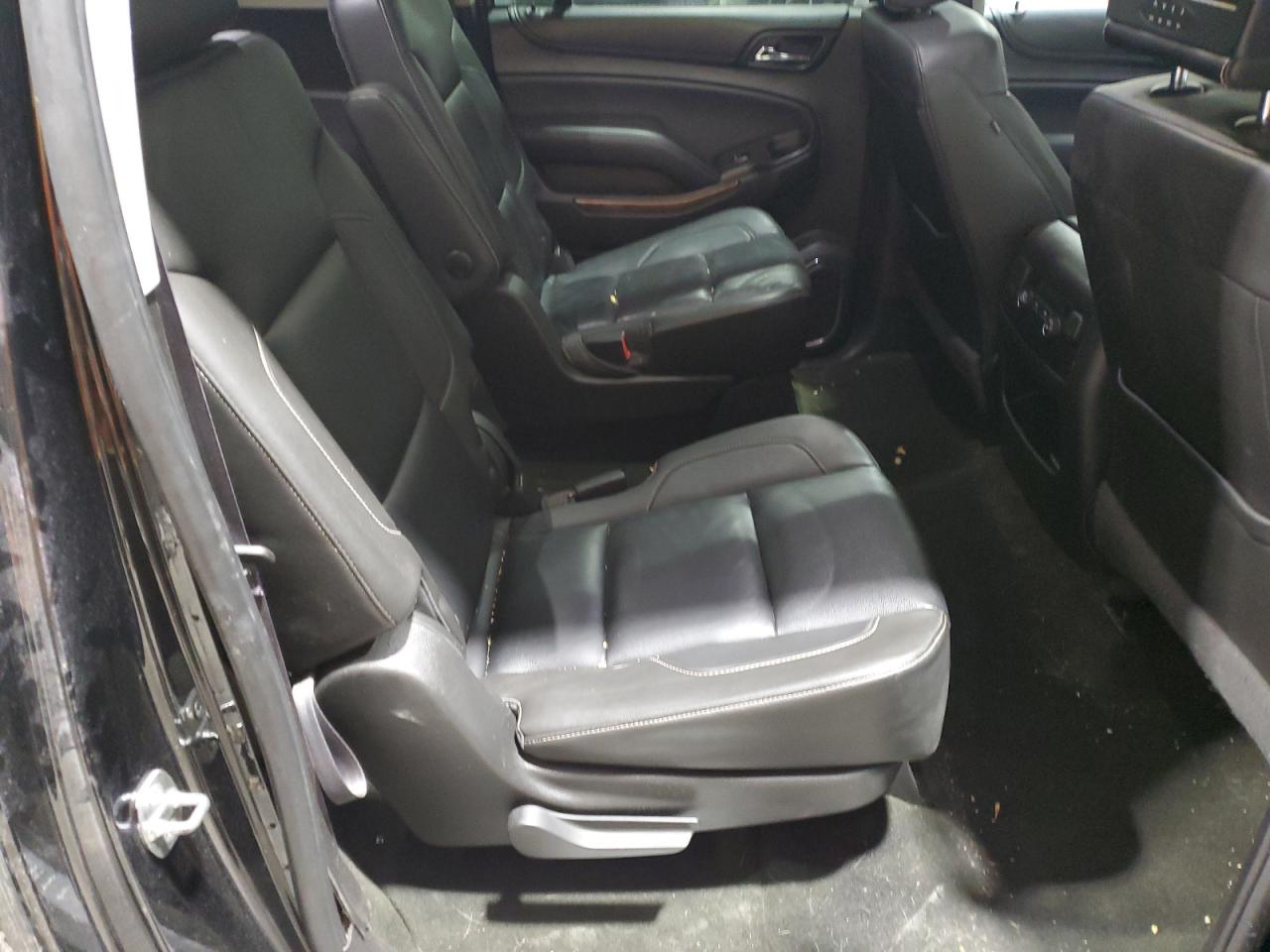 Chevrolet Suburban K1500 Lt Image 12