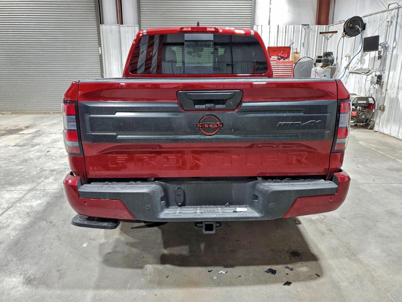 Nissan Frontier S Image 11