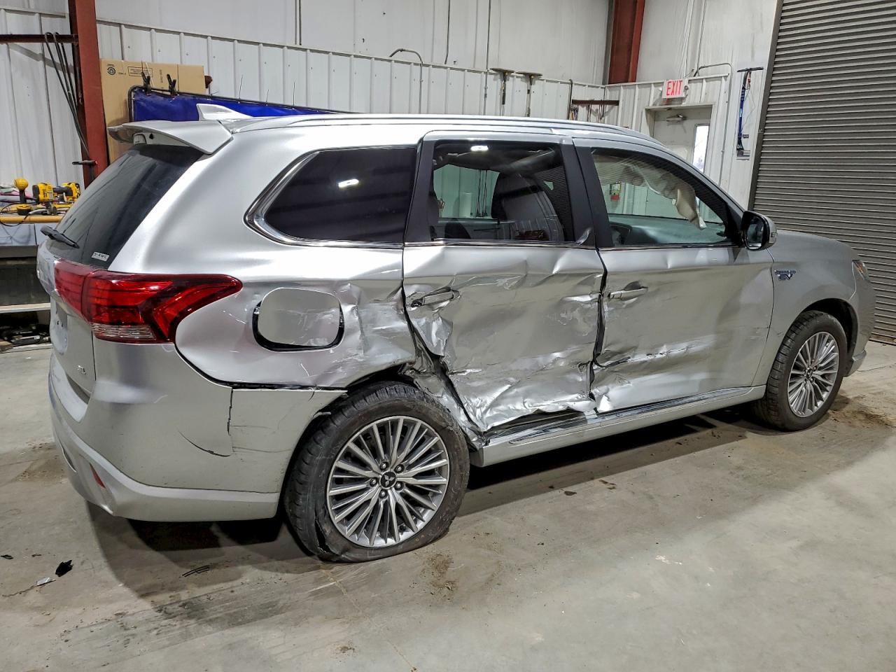 Mitsubishi Outlander Sel Image 3