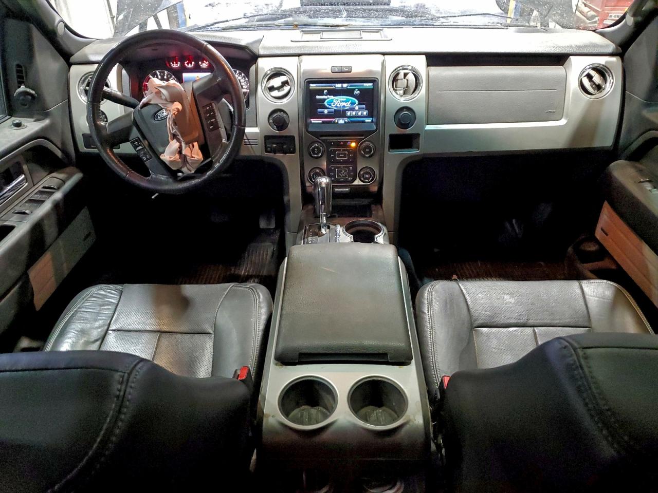 Ford F-150 Supercrew Image 11