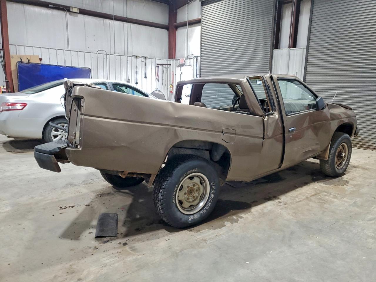 Nissan D21 King Cab Image 12