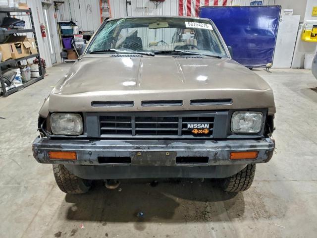 Nissan D21 King Cab Image 3