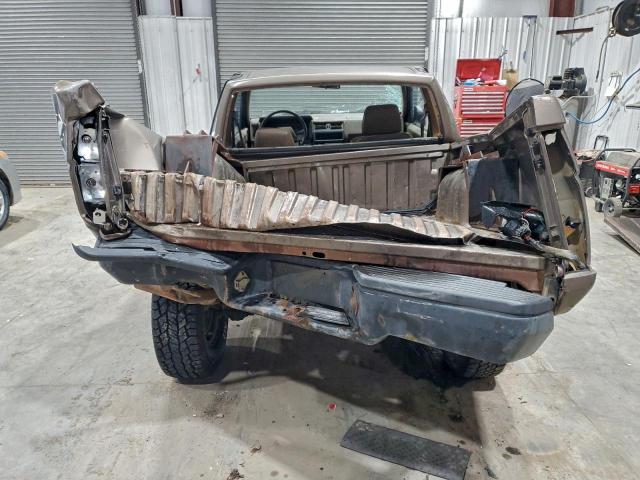 Nissan D21 King Cab Image 4