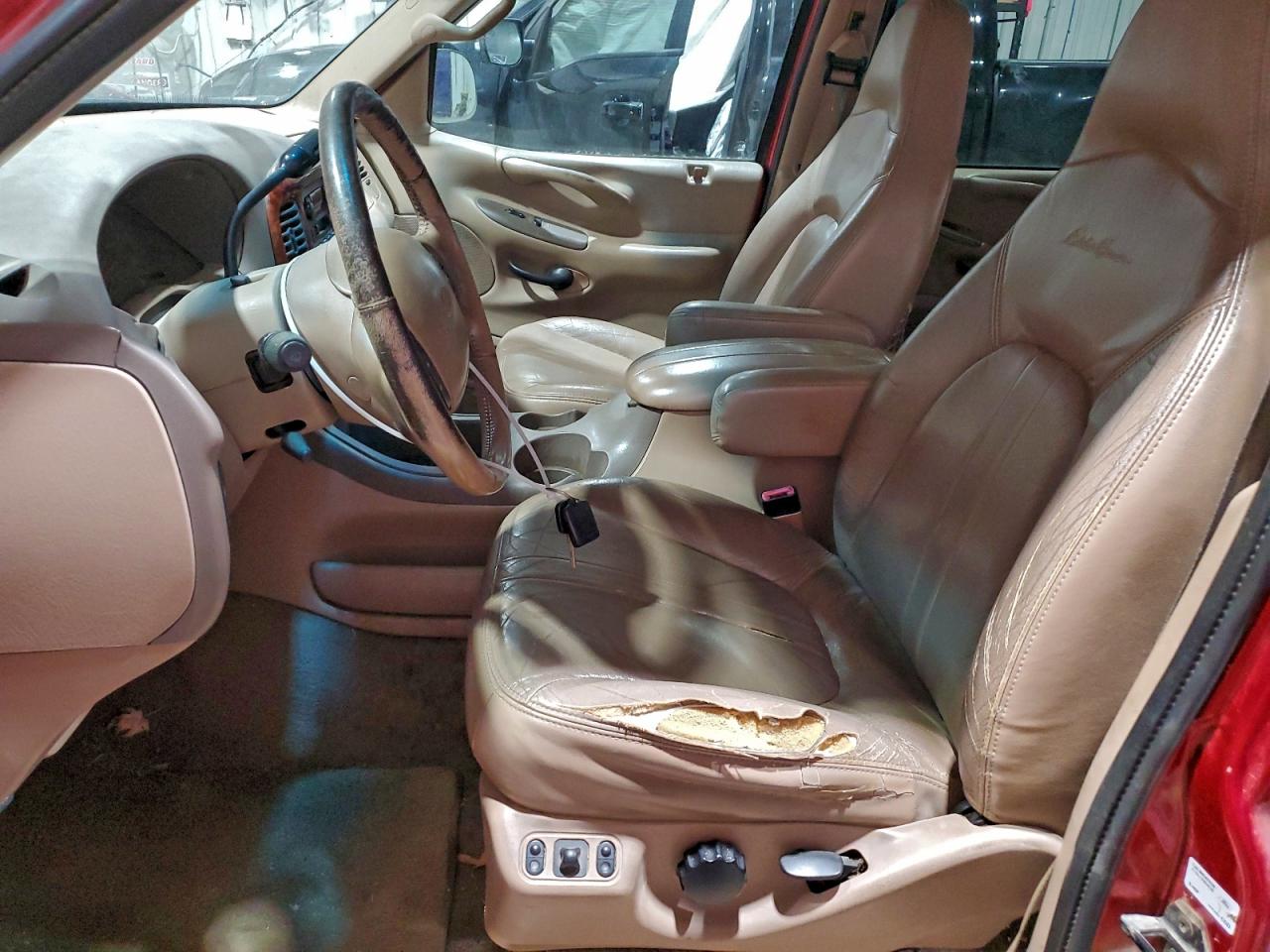 Ford Expedition Image 3