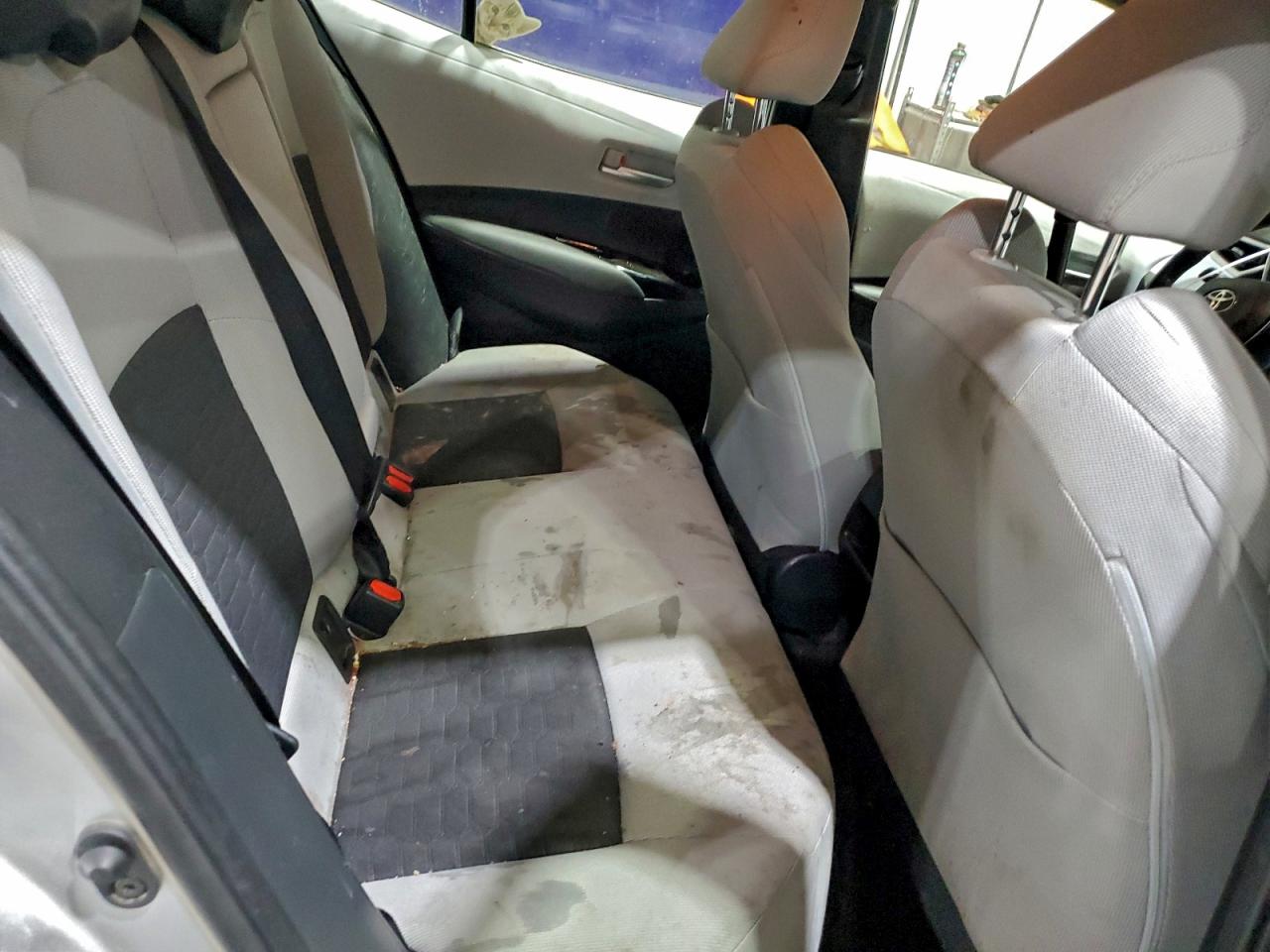 Toyota Corolla Se Image 8