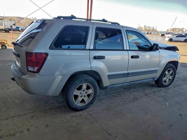 Jeep Grand Cherokee Laredo Image 2