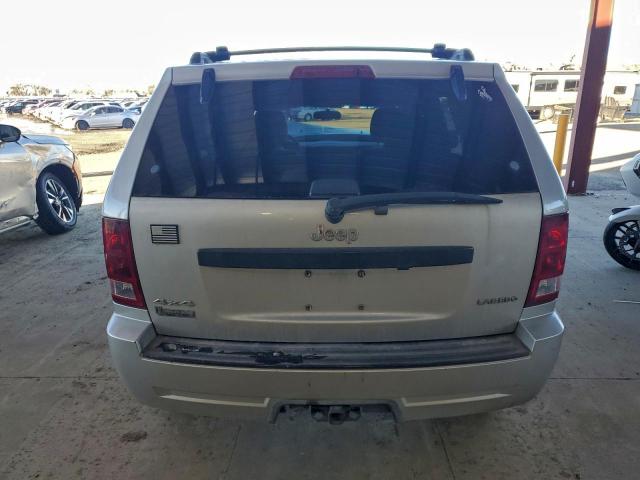 Jeep Grand Cherokee Laredo Image 6