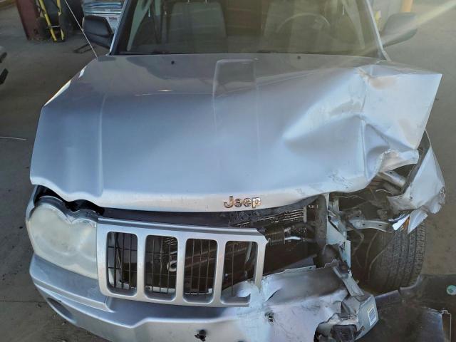 Jeep Grand Cherokee Laredo Image 7