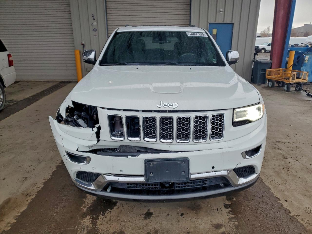Jeep Grand Cherokee Summit Image 3