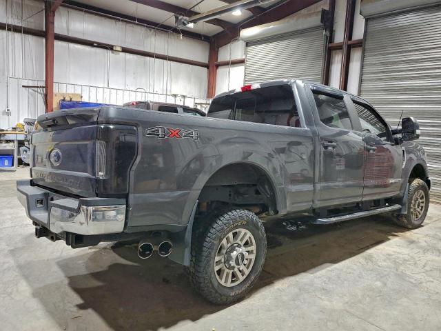 Ford F-350 Super Duty Image 8