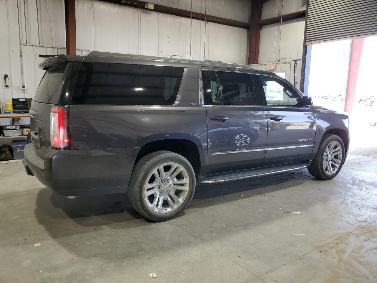 GMC Yukon K1500 Slt Image 11