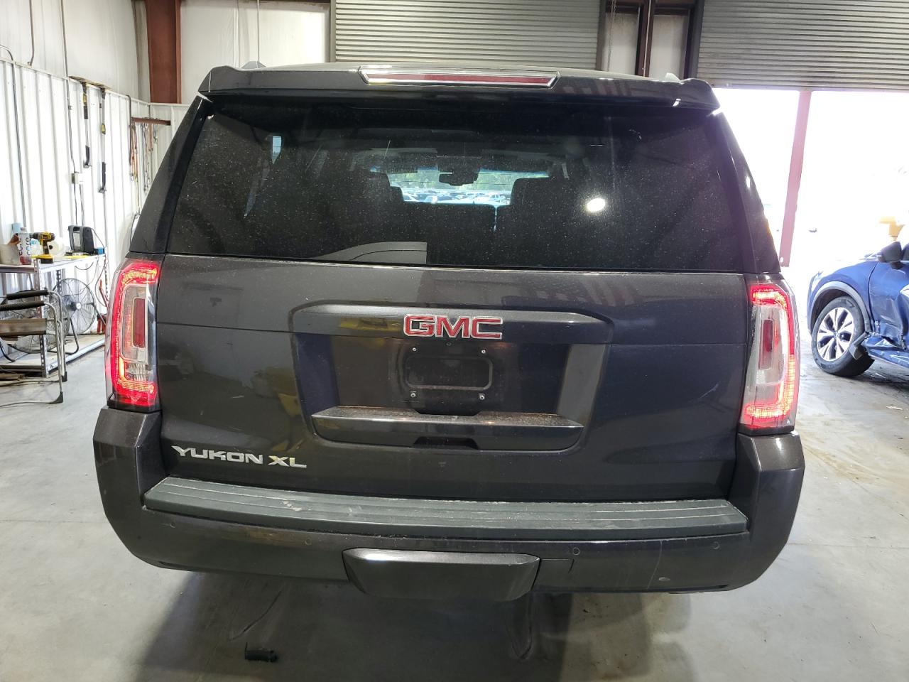 GMC Yukon K1500 Slt Image 4