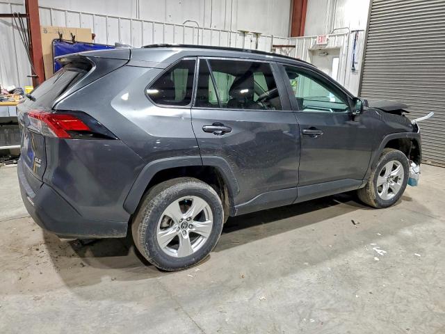 Toyota RAV4 Xle Image 2