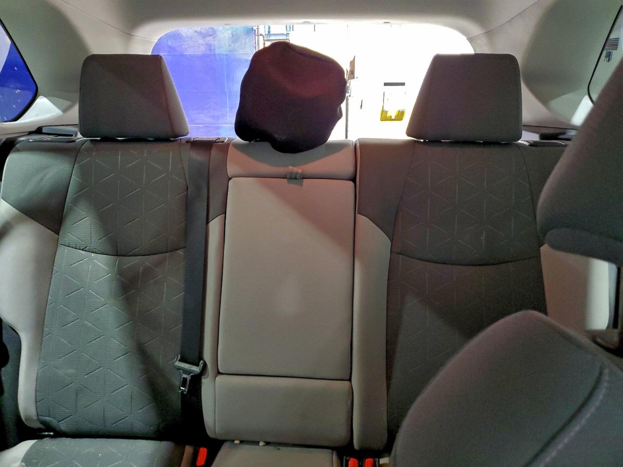 Toyota RAV4 Xle Image 10