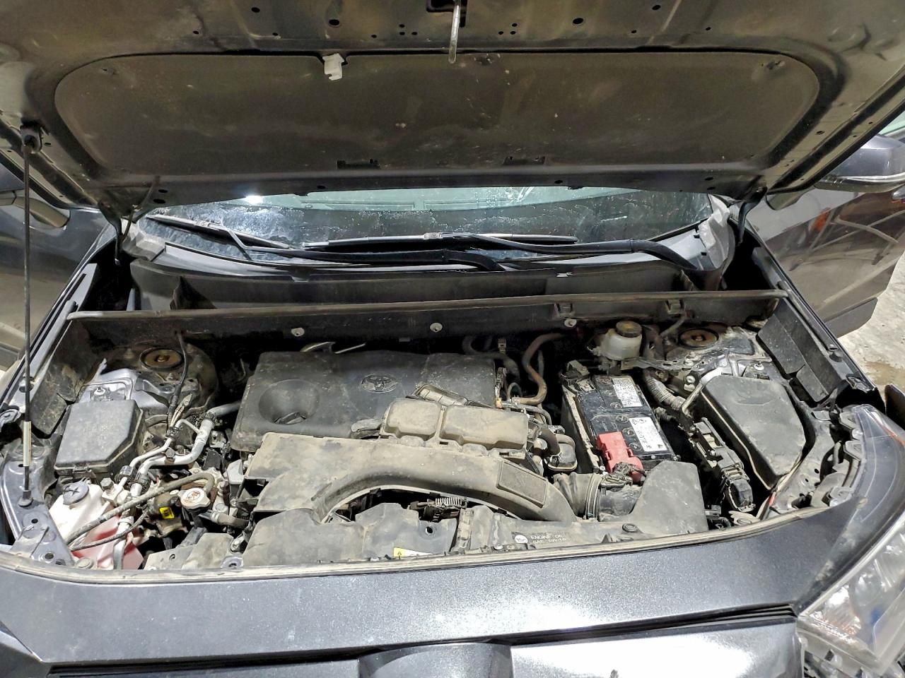 Toyota RAV4 Xle Image 9