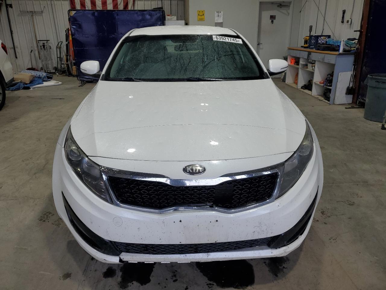 Kia Optima Lx Image 8