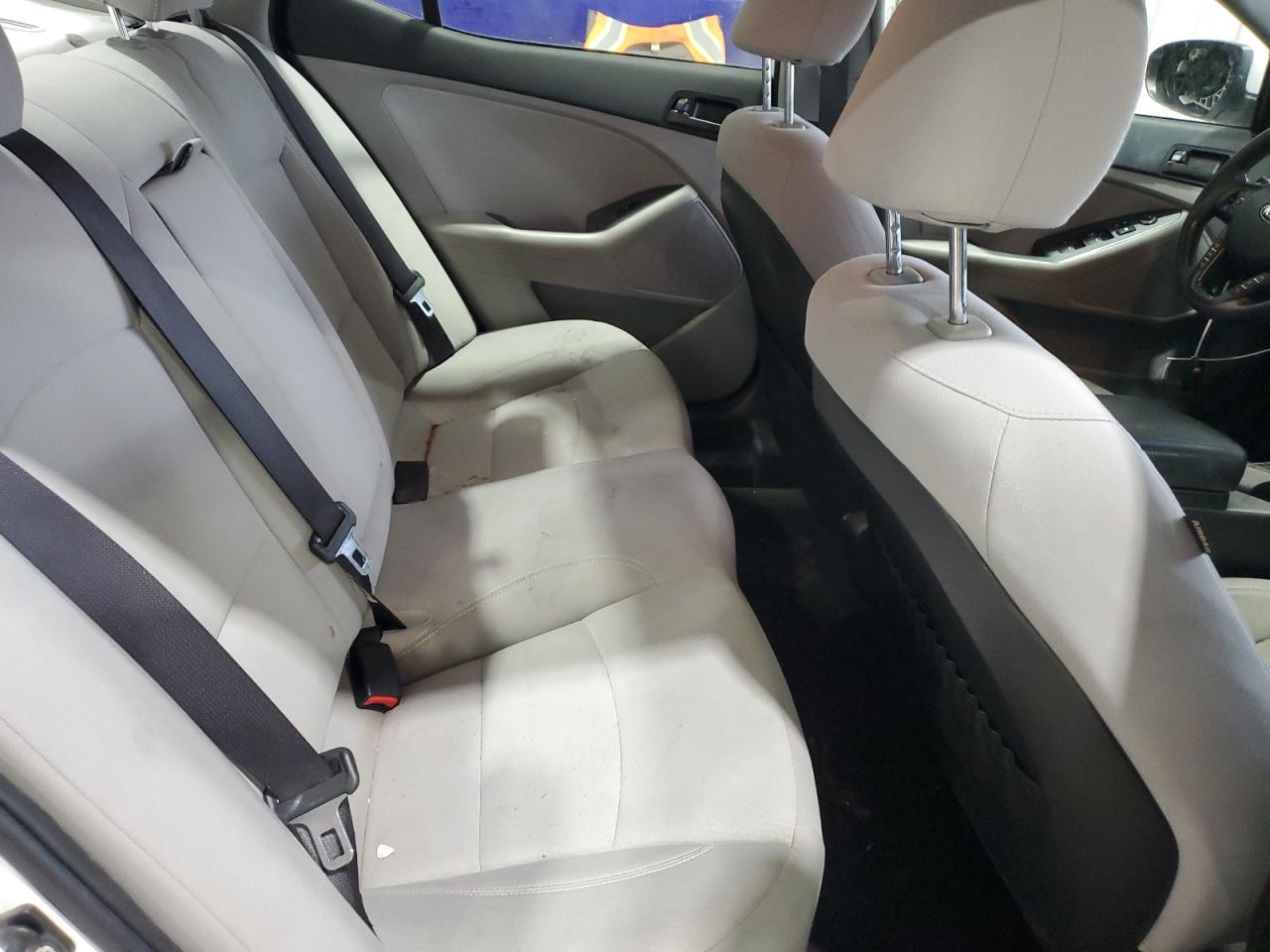 Kia Optima Lx Image 12