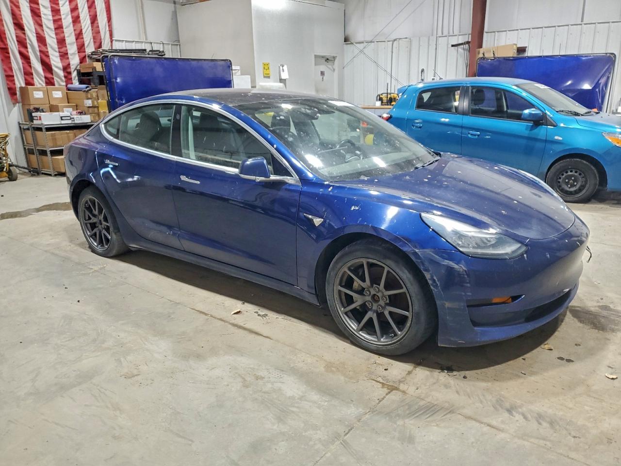 Tesla Model 3 Image 3