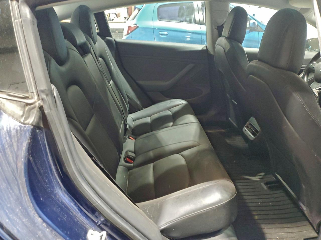 Tesla Model 3 Image 12