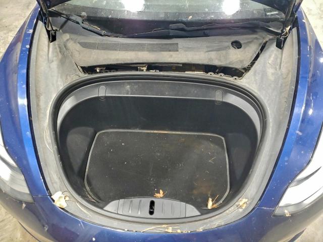 Tesla Model 3 Image 10