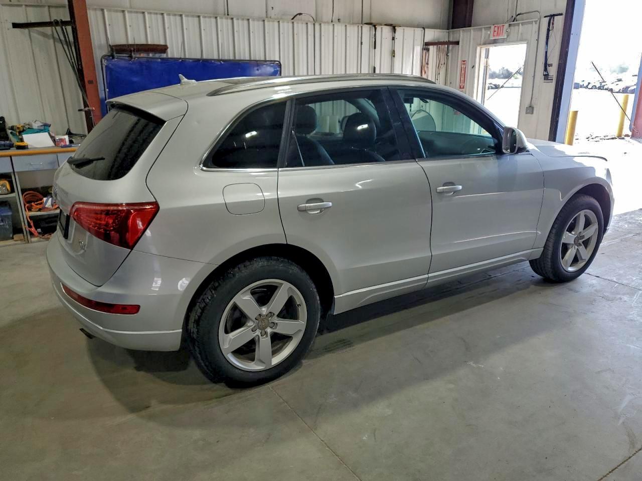 Audi Q5 Premium Plus Image 13