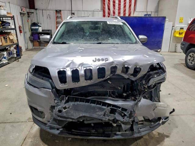 Jeep Grand Cherokee Latitude Plus Image 12