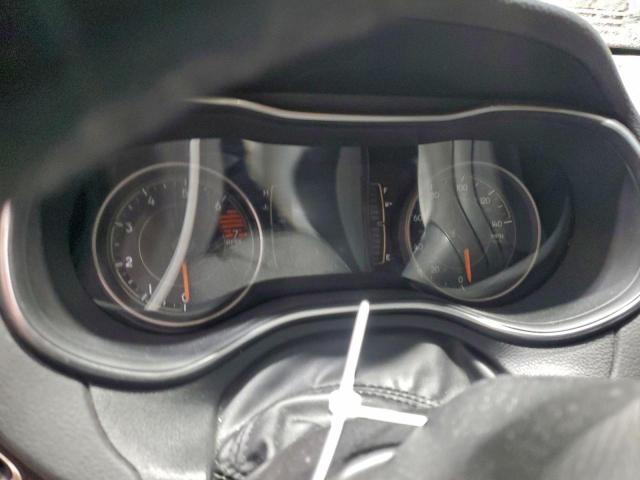 Jeep Grand Cherokee Latitude Plus Image 8