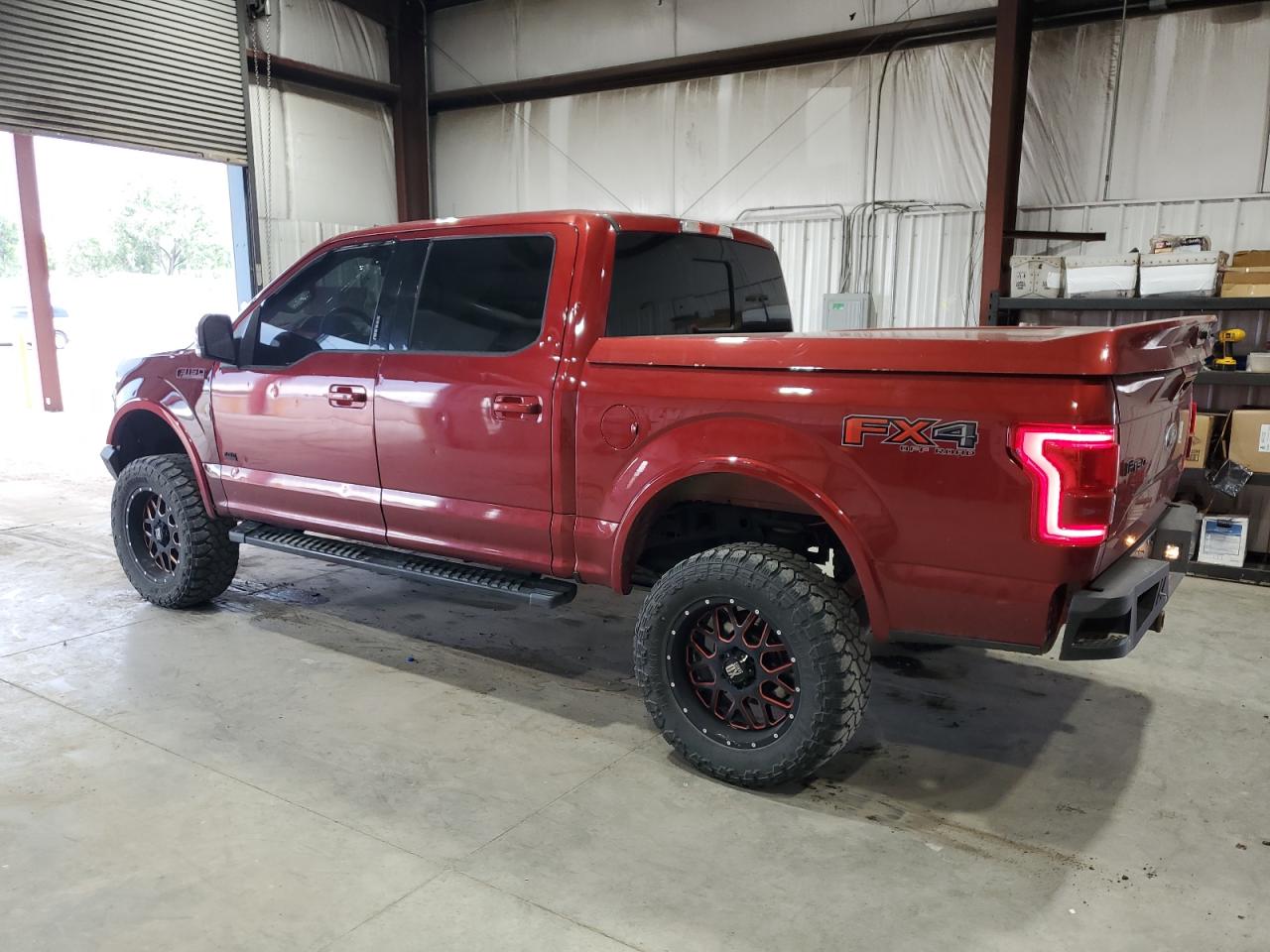 Ford F-150 Supercrew Image 12