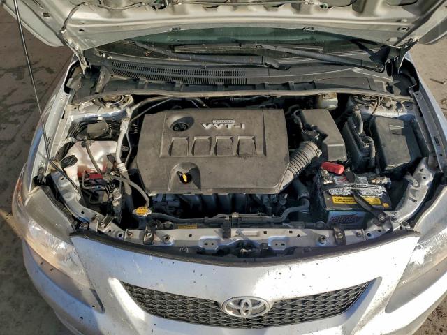 Toyota Corolla Base Image 9