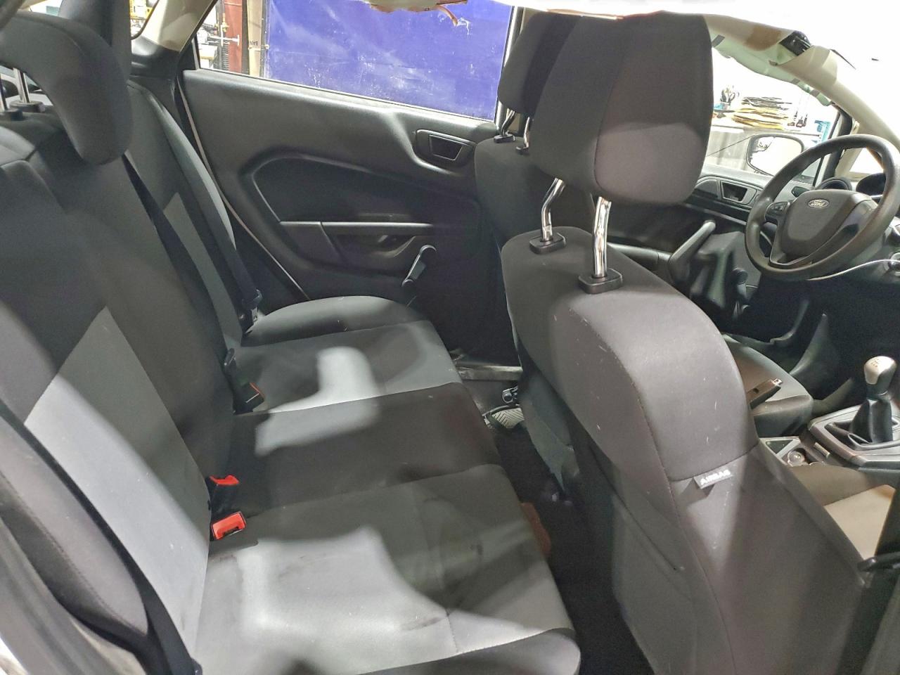 Ford Fiesta S Image 11